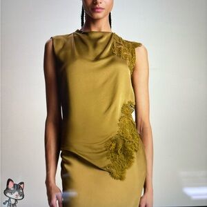 Olive top beautiful great fit